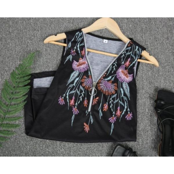 Distinctive Embroidery Print Sleeveless Top