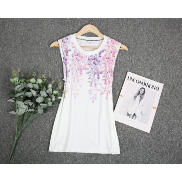 Comfy Round Neck Print Sleeveless Top